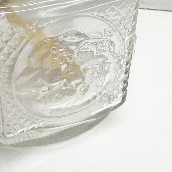 Vintage Lamp Light Farms kerosene lamp horse and buggy design - Picture 7 of 11